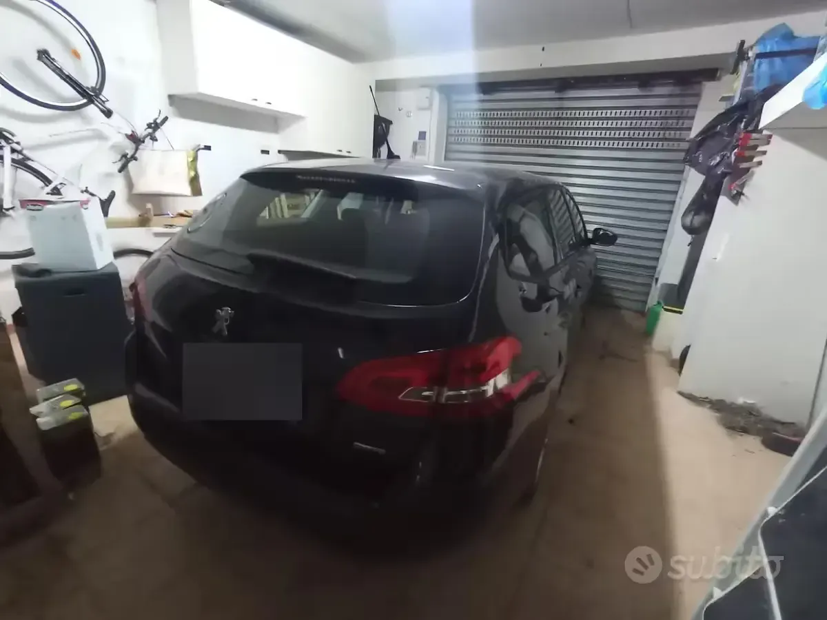 Usata Peugeot 308 SW 120 CV (88 kW) 2016 Blu Station wagon