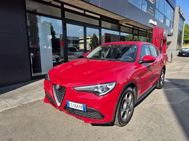 Usata Alfa Romeo Stelvio Tech Edition 160 CV (117 kW) 2018 SUV