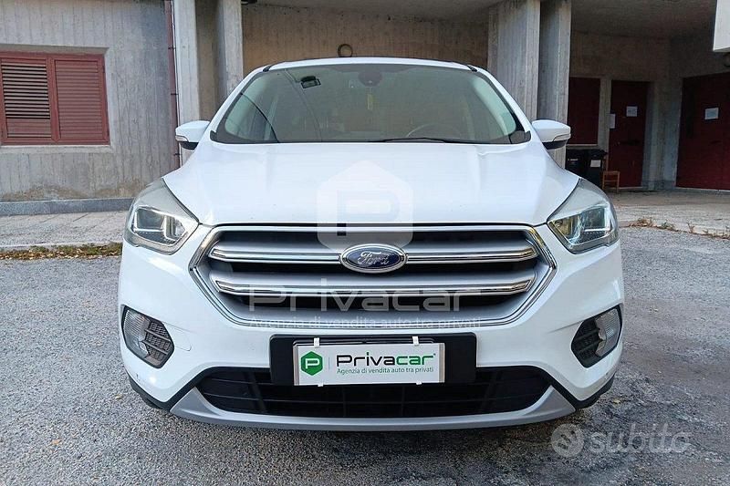 Usata Ford Kuga S 120 CV (88 kW) 2019 Bianco SUV