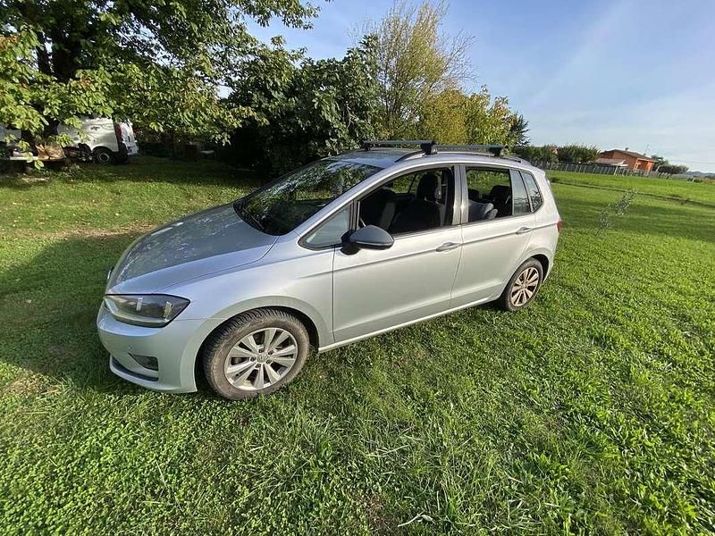 Usata 2015 VW Golf Sportsvan Executive Monovolume | 9000 € (Buon prezzo) - Immagine 1/4