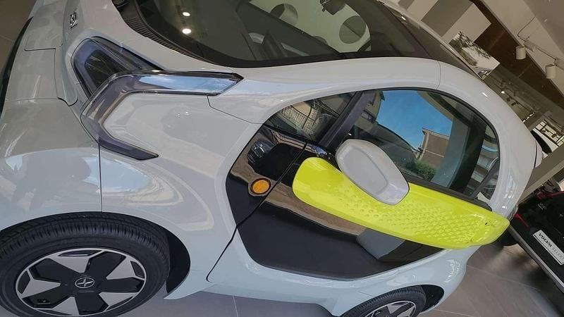 Usata XEV Yoyo 8 kW (11 CV) 2023 Grigio Utilitaria