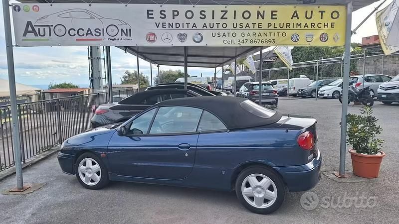 Usata Renault Mégane Cabriolet 95 CV (69 kW) 2002 Blu Cabrio
