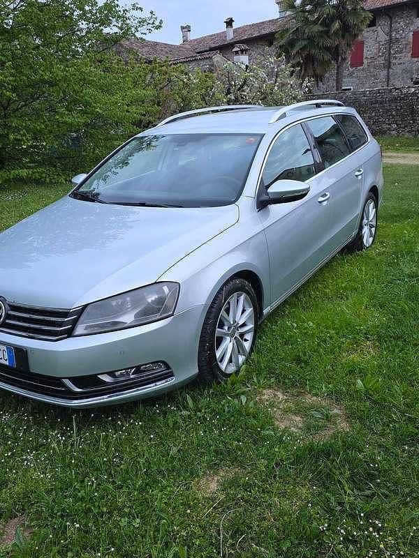 Usata VW Passat 177 CV (130 kW) 2013 Argento Station wagon