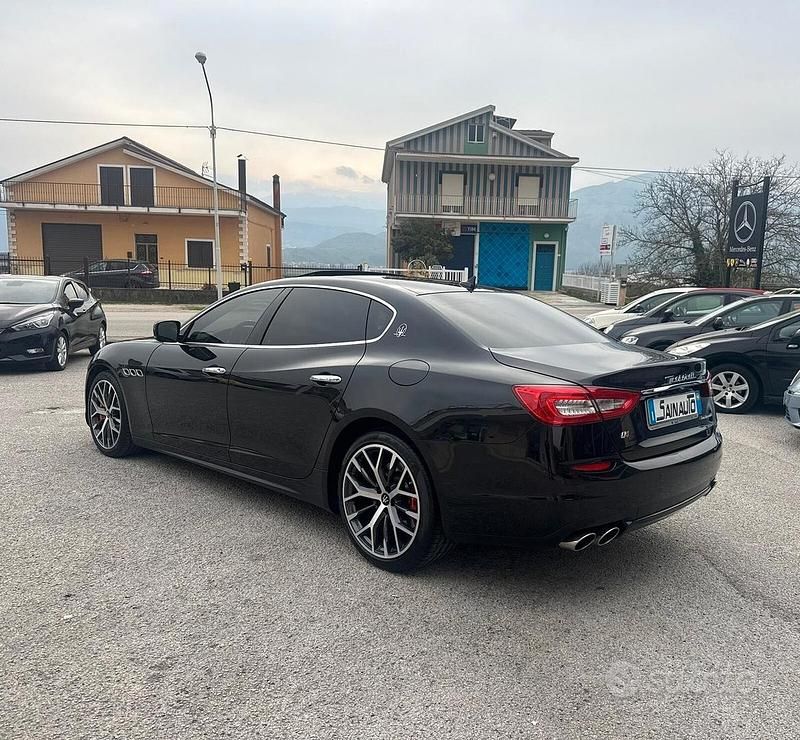 Usata Maserati Quattroporte GranLusso 410 CV (301 kW) 2016 Nero Berlina