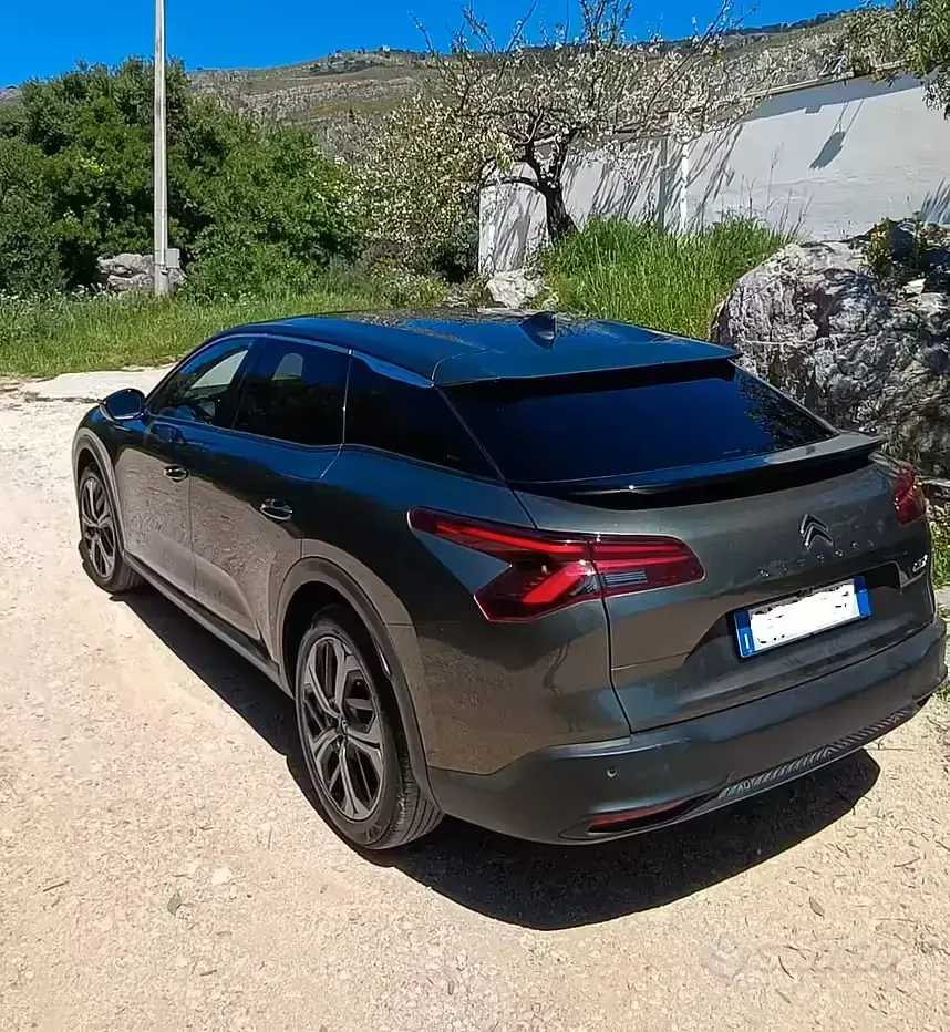 Usata Citroën C5 X Feel 131 CV (96 kW) 2023 Verde Station wagon