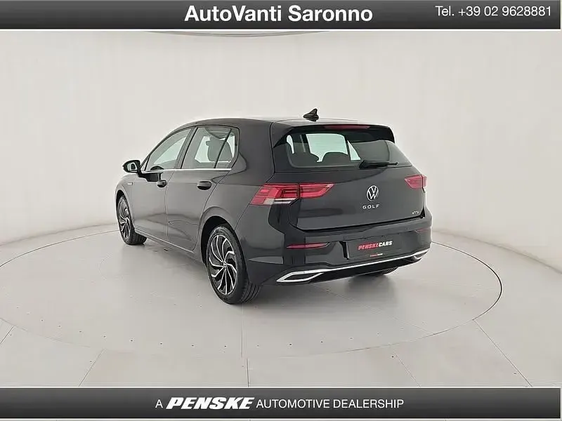 Usata VW Golf VIII Style 131 CV (96 kW) 2021 Nero Utilitaria