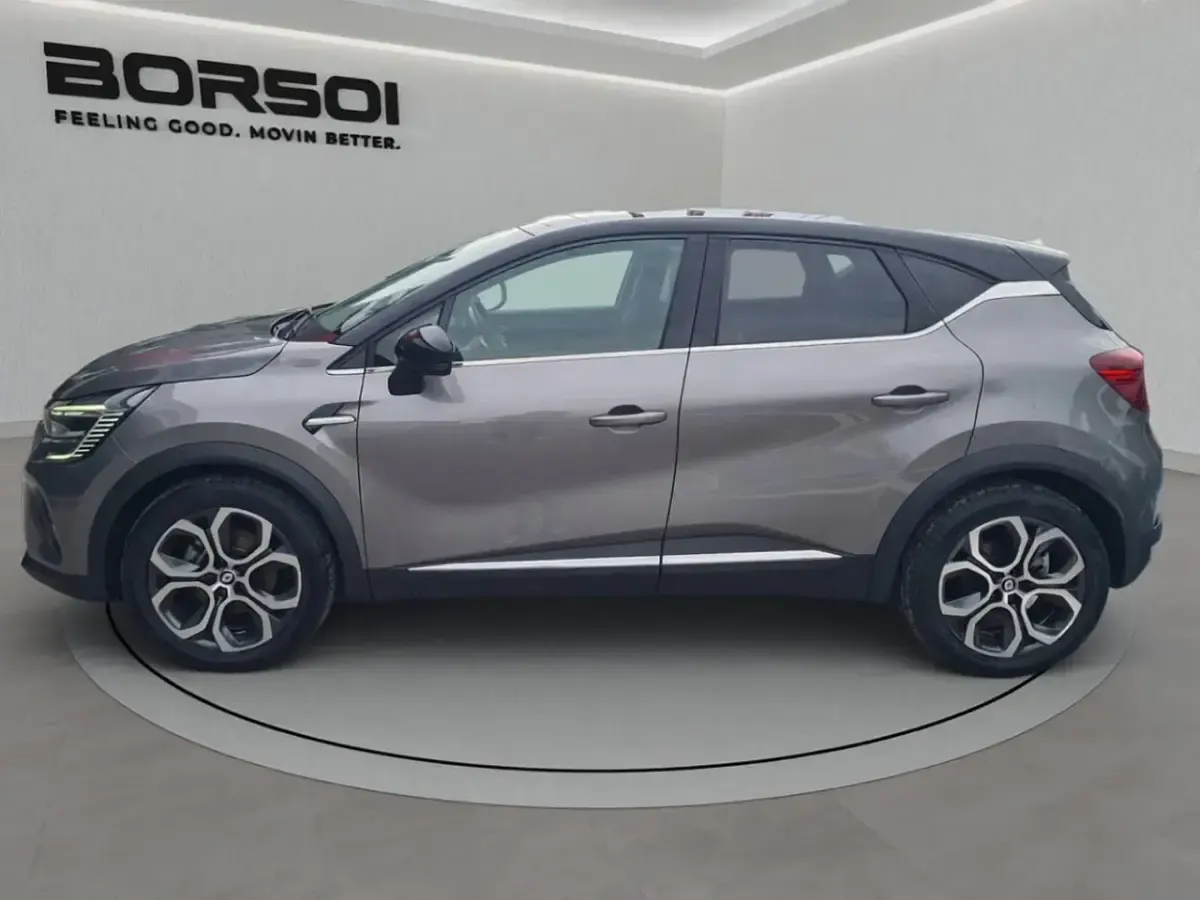 Usata Renault Captur Techno 94 CV (69 kW) 2023 Grigio medio tetto nero SUV