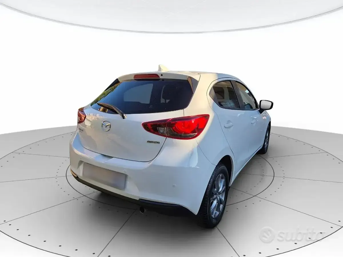 Usata Mazda 2 Evolve 75 CV (55 kW) 2023 Bianco Utilitaria
