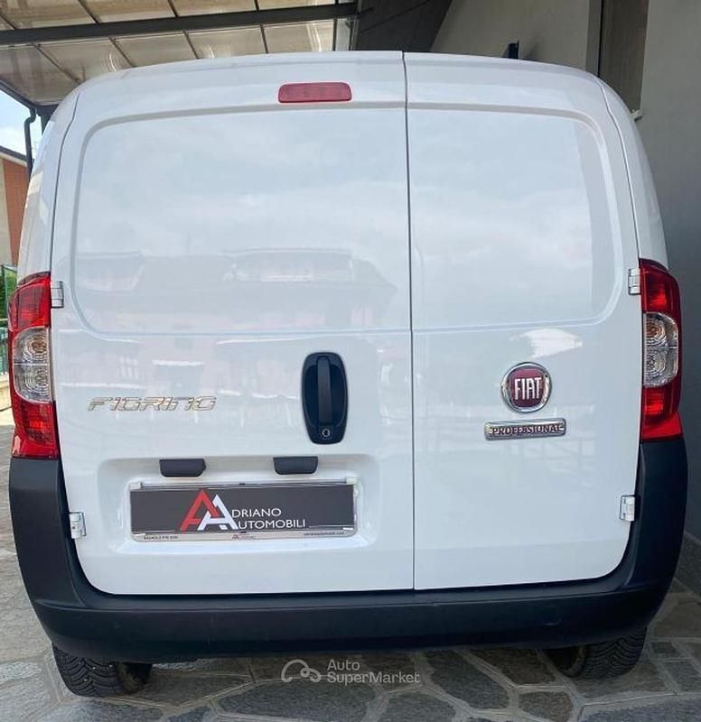 Usata Fiat Fiorino 80 CV (58 kW) 2022 Argento Monovolume
