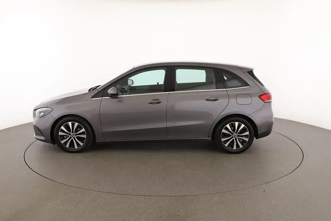 Usata Mercedes B180 Executive 116 CV (85 kW) 2021 Grigio Utilitaria
