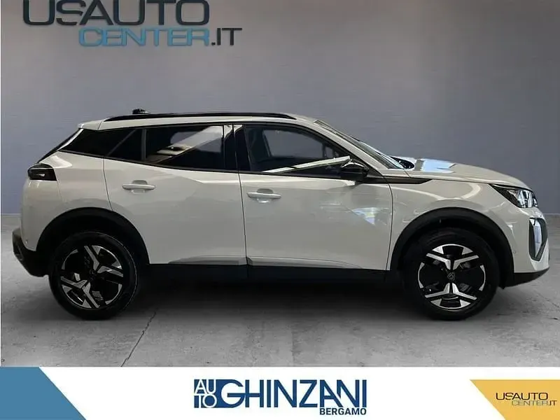 Usata Peugeot 2008 GT 135 CV (99 kW) 2022 Bianco SUV