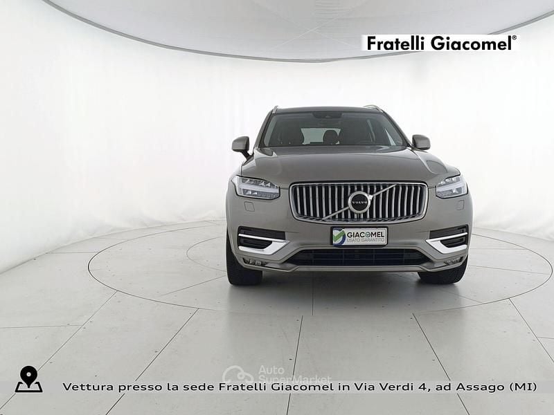 Usata Volvo XC90 Inscription 235 CV (172 kW) 2022 Oro SUV
