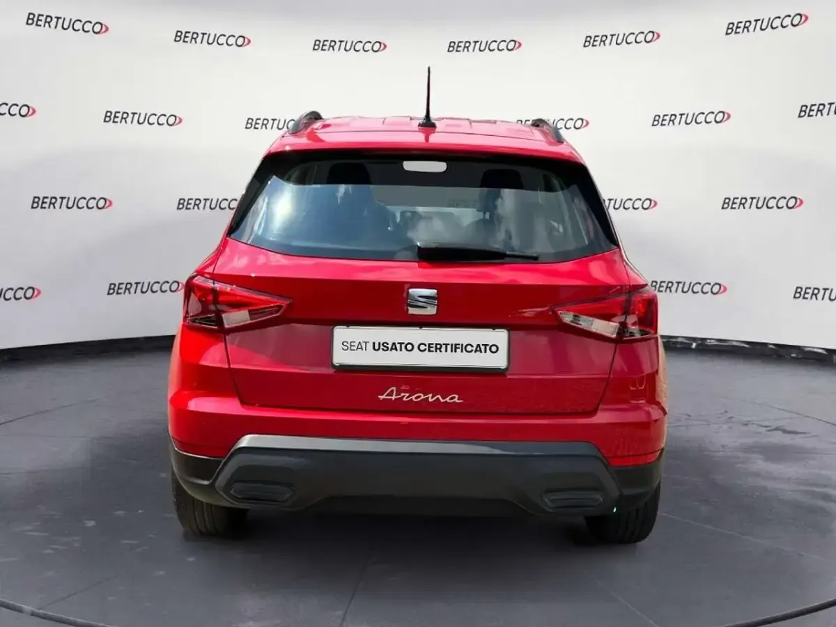 Usata Seat Arona Reference 90 CV (66 kW) 2023 Rosso SUV