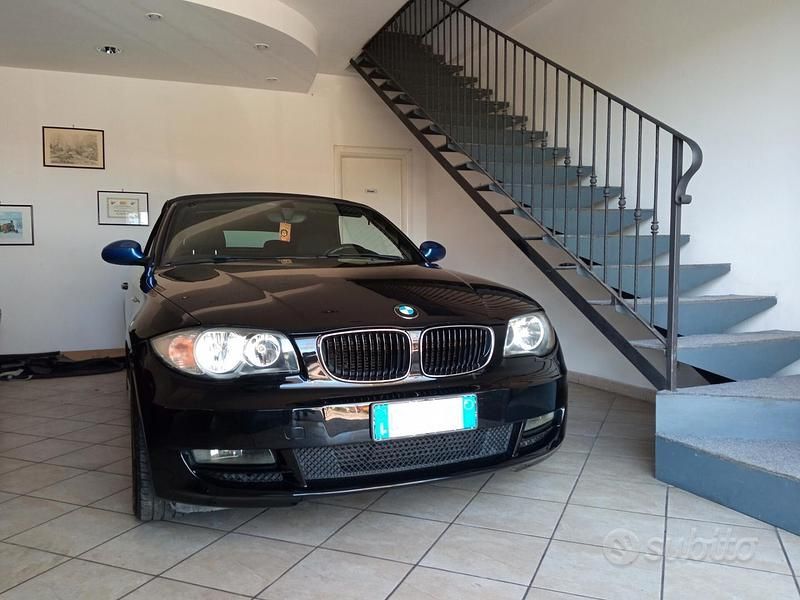 Usata BMW 120 Cabriolet Efficient Dynamics 176 CV (129 kW) 2009 Nero Cabrio