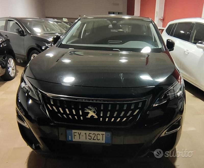 Usata Peugeot 3008 130 CV (95 kW) 2019 Nero SUV