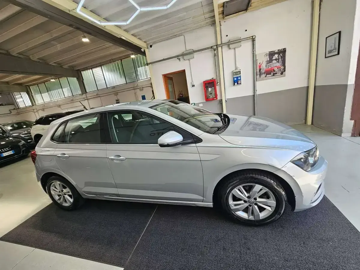 Usata VW Polo Comfortline 80 CV (58 kW) 2019 Grigio Utilitaria
