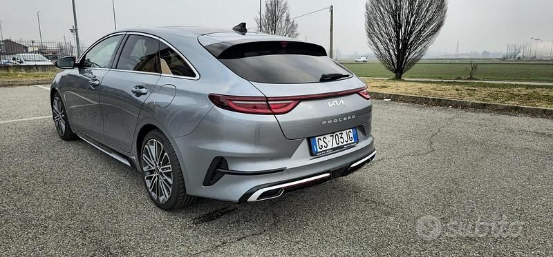 Usata Kia ProCeed GT-Line 160 CV (117 kW) 2024 Grigio Coupé