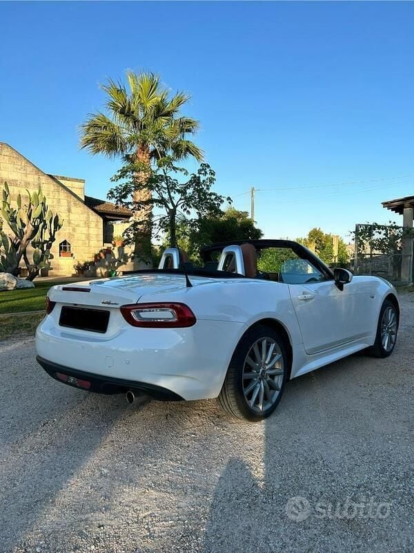 Usata Fiat 124 Lusso 140 CV (102 kW) 2019 Bianco Cabrio