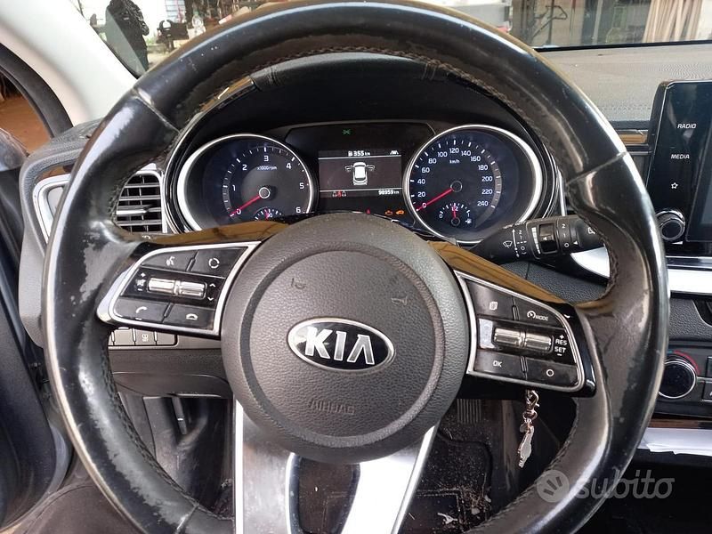 Usata Kia XCeed 115 CV (84 kW) 2020 Grigio SUV