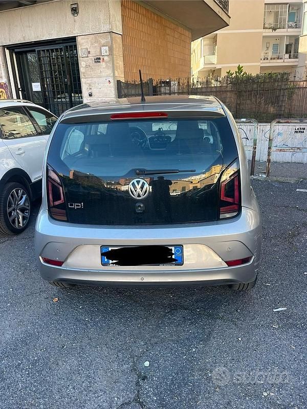 Usata VW up! 75 CV (55 kW) 2017 Grigio Utilitaria