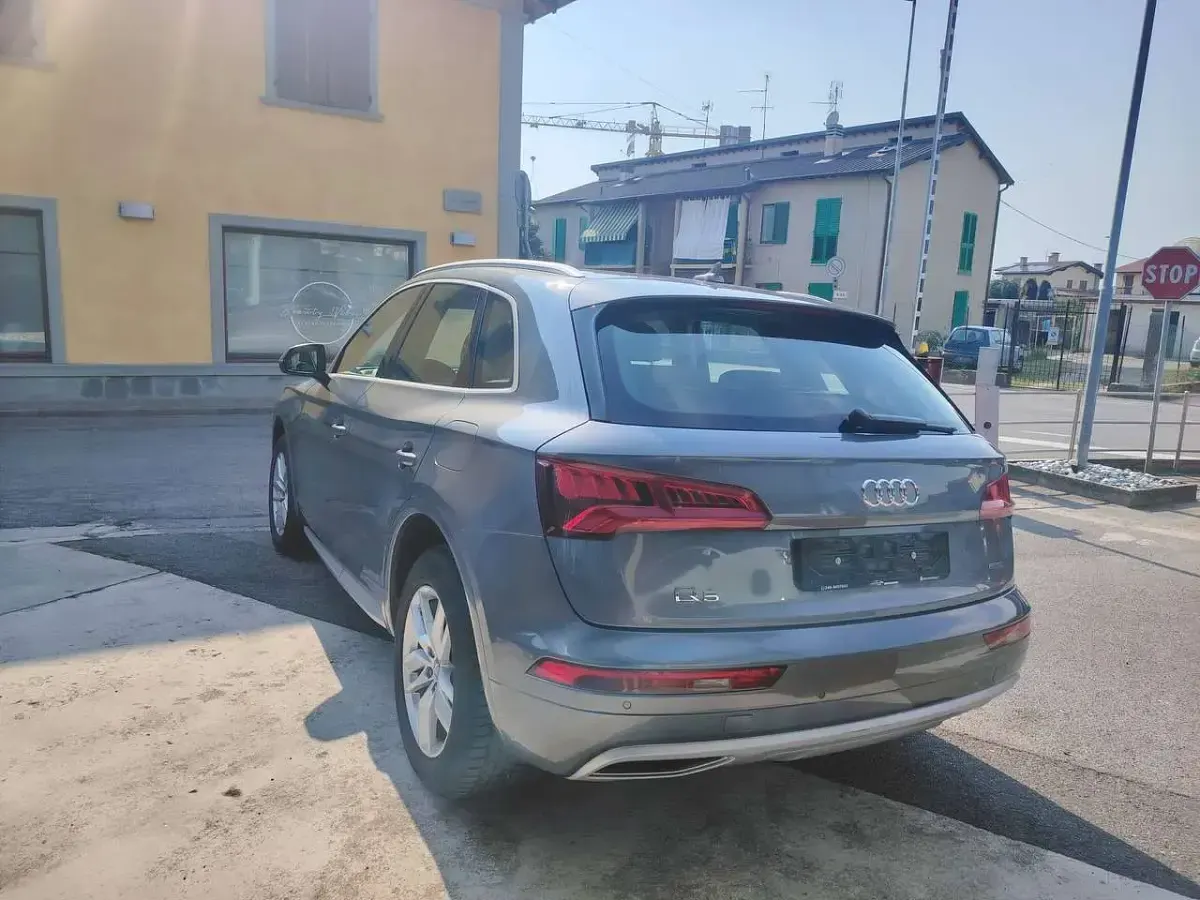 Usata Audi Q5 Business 252 CV (185 kW) 2020 Argento SUV