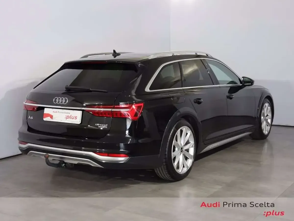 Usata Audi A6 Allroad 286 CV (210 kW) 2021 Nero mito metallizzato Station wagon