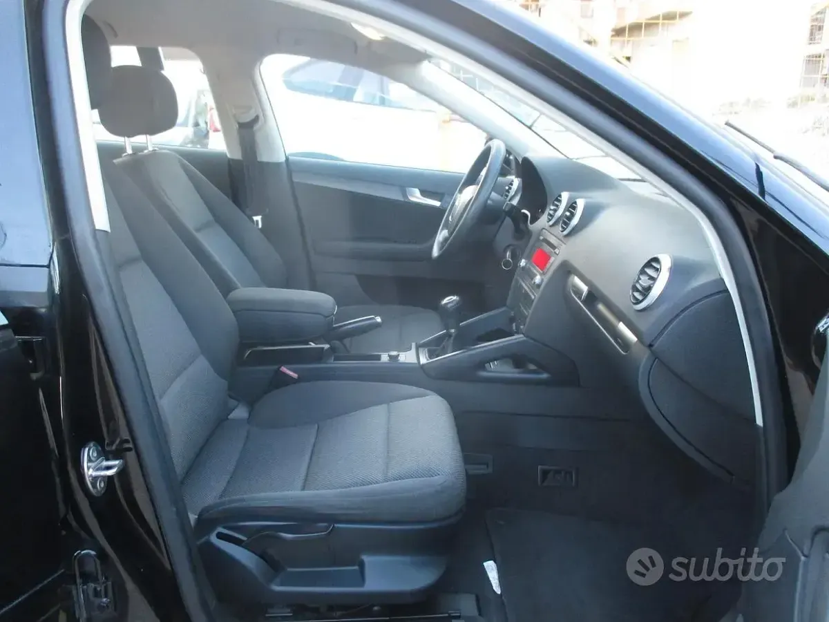 Usata Audi A3 Sportback 90 CV (66 kW) 2012 Nero Utilitaria