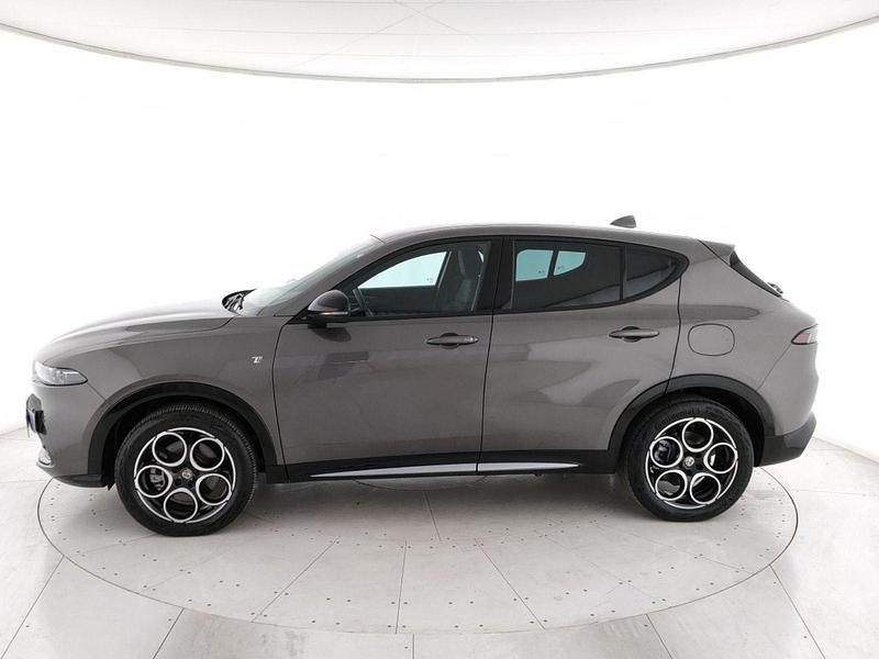Usata Alfa Romeo Tonale Ti 180 CV (132 kW) 2024 Grigio metall. SUV
