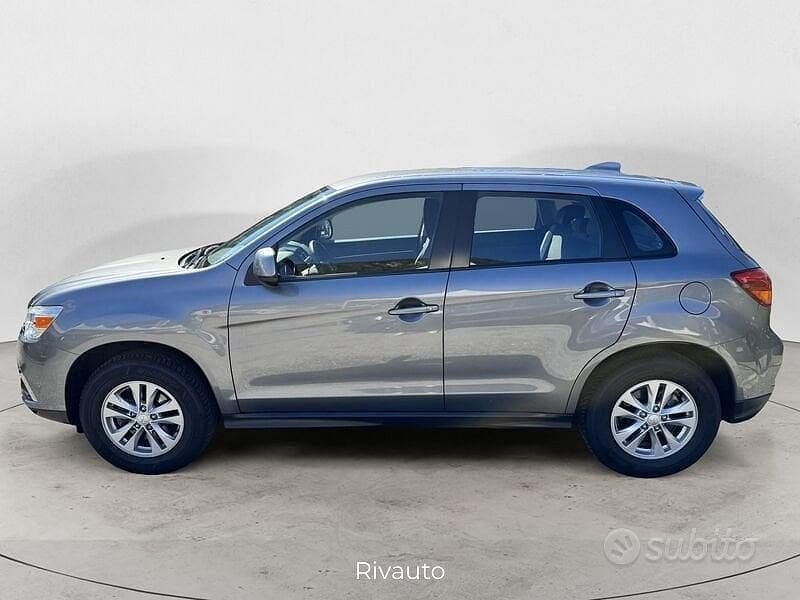 Usata Mitsubishi ASX Inform 117 CV (86 kW) 2019 Grigio SUV