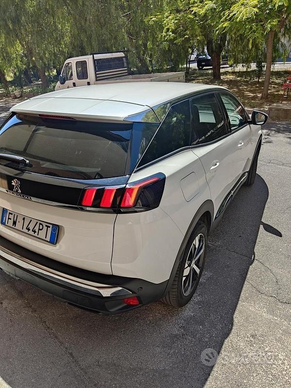 Usata Peugeot 3008 2019 Bianco SUV