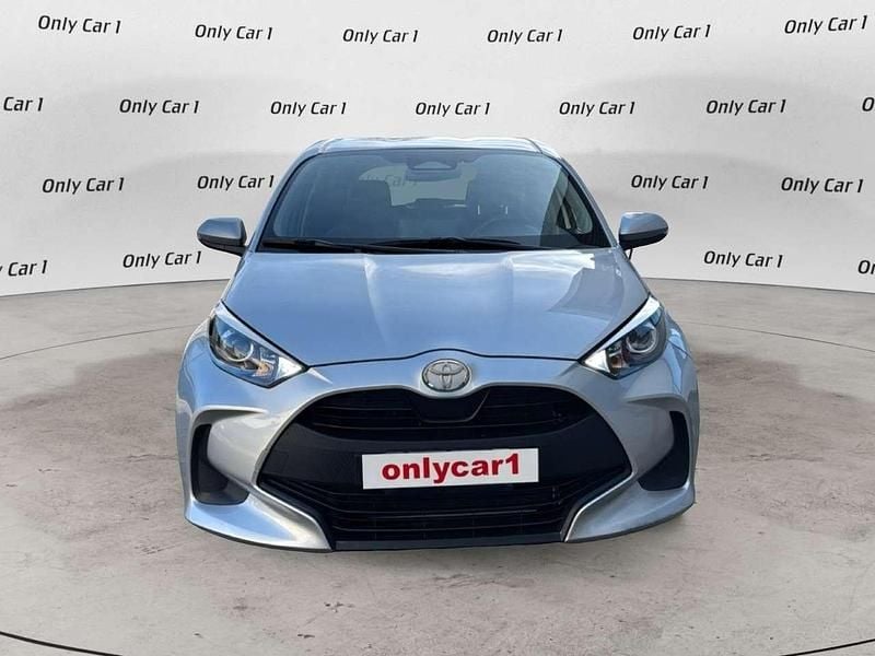 Usata Toyota Yaris Active 116 CV (85 kW) 2025 Grigio Utilitaria