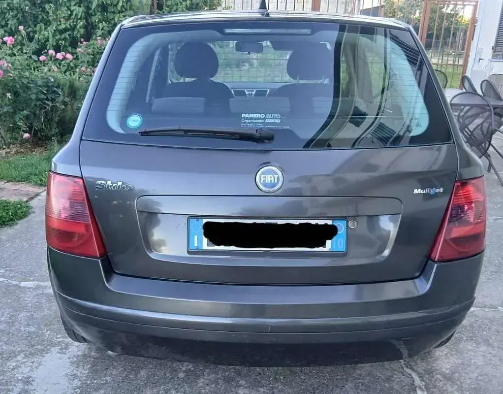 Usata Fiat Stilo Dynamic 120 CV (88 kW) 2006 Grigio Berlina