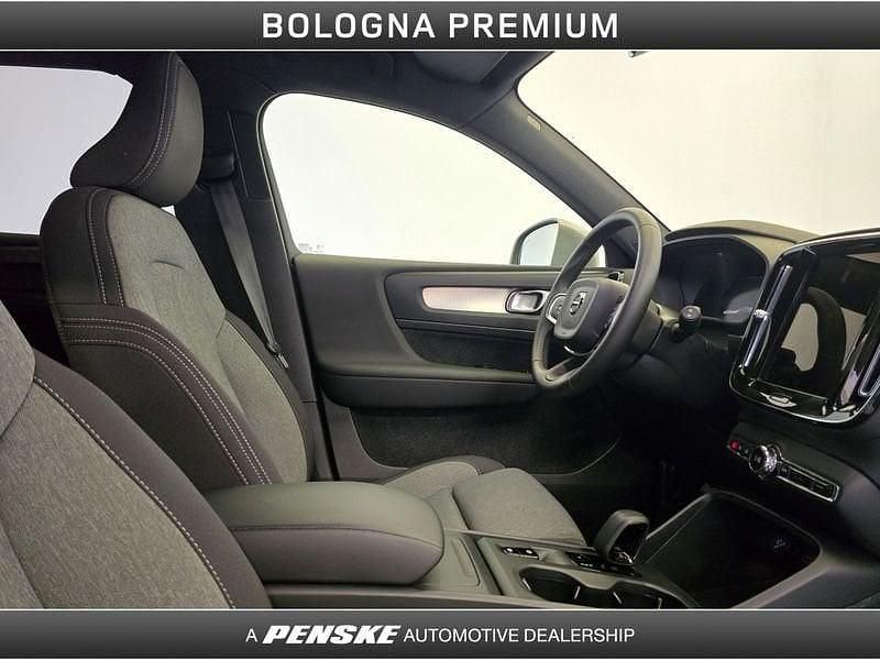 Usata Volvo XC40 Core 163 CV (119 kW) 2025 Grigio SUV