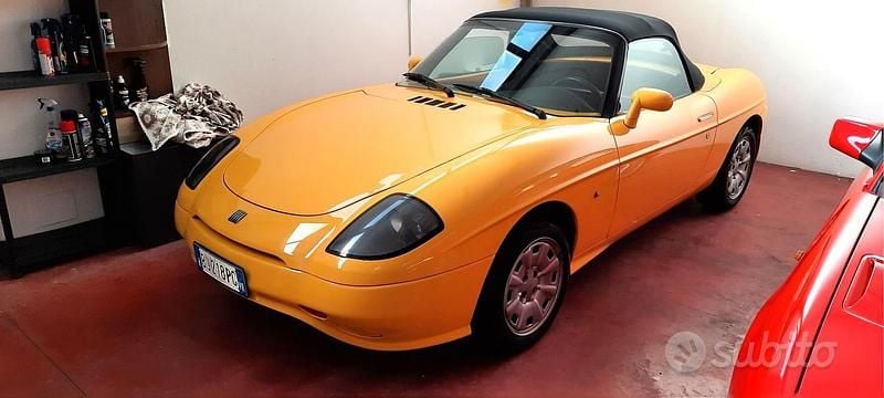 Usata Fiat Barchetta 131 CV (96 kW) 2000 Giallo Cabrio