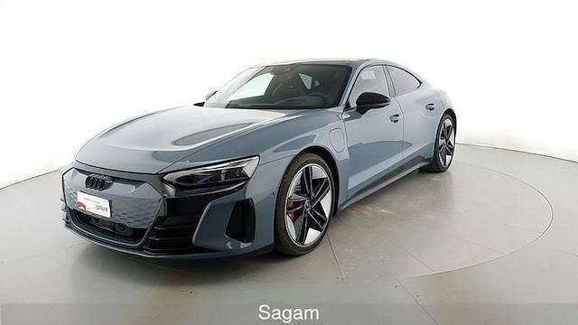 Grigio kemora metallizzato Usata 2024 Audi e-tron GT quattro Ambiente Tre volumi | 78.800 € (Super prezzo) - Immagine 1/4