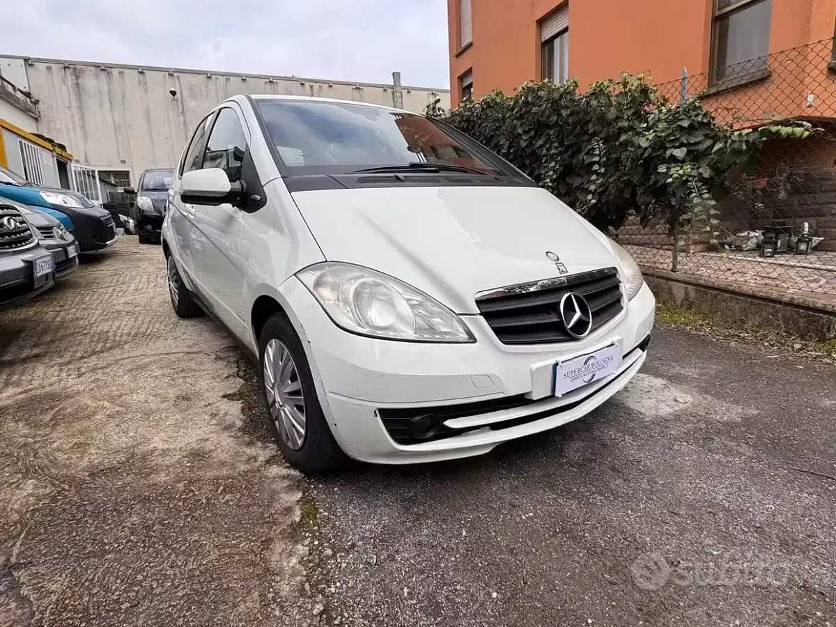 Usata Mercedes A160 Elegance 95 CV (69 kW) 2010 Bianco Berlina