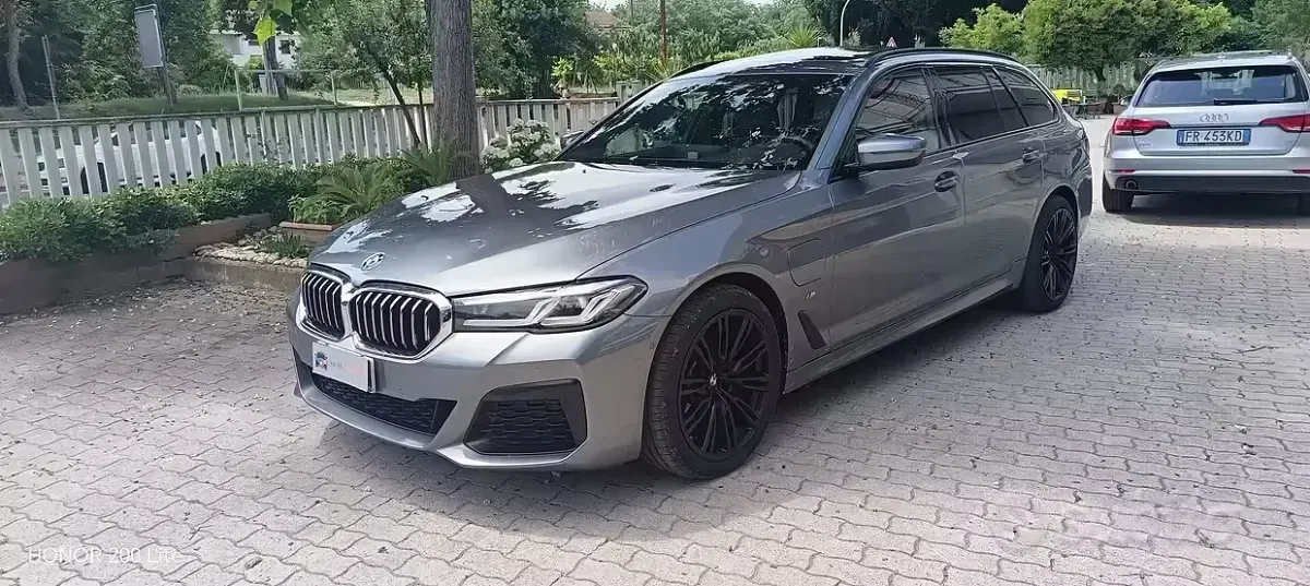 Usata BMW 530e M Sport 184 CV (135 kW) 2021 Grigio Station wagon