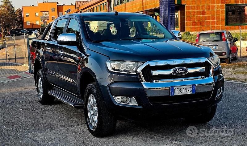 Usata Ford Ranger Wildtrack 160 CV (117 kW) 2017 Grigio Pick-up