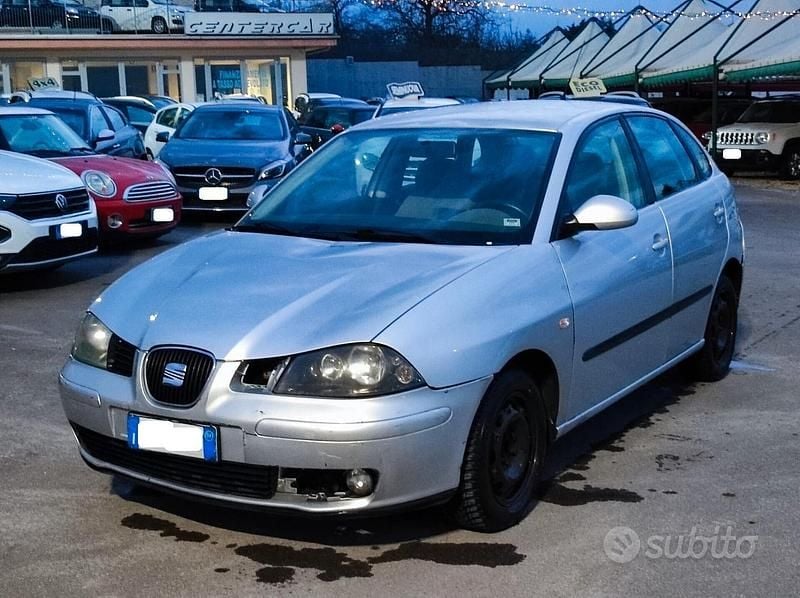 Usata Seat Ibiza Stylance 74 CV (54 kW) 2004 Grigio Utilitaria