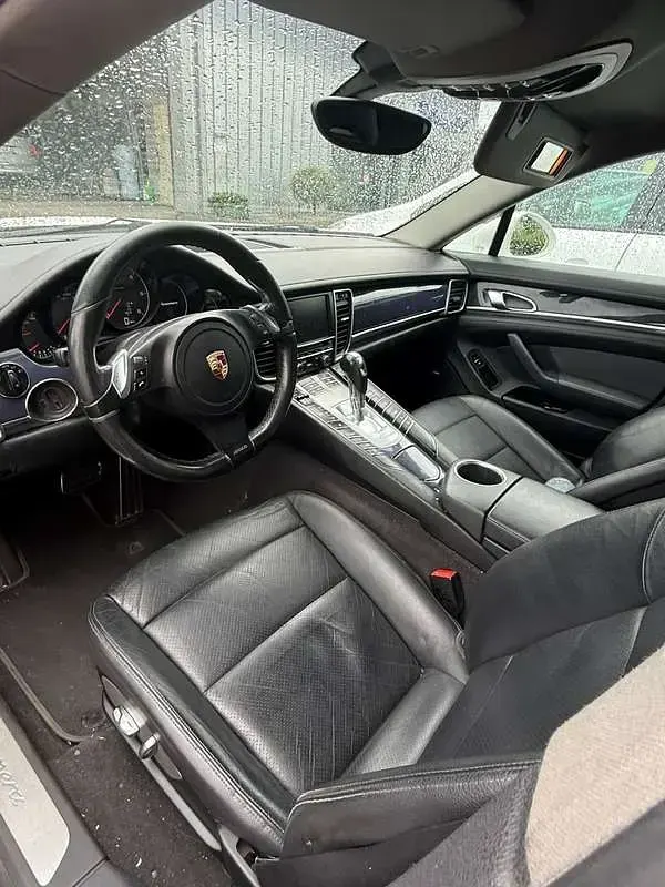 Usata Porsche Panamera Platinum Edition 250 CV (183 kW) 2012 Utilitaria
