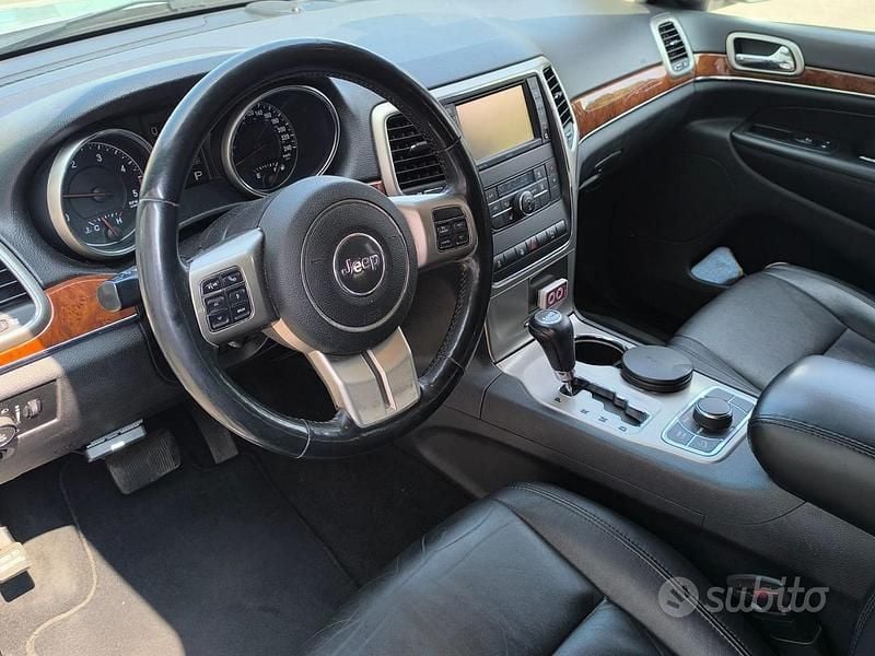 Usata Jeep Grand Cherokee Overland 241 CV (177 kW) 2012 Argento SUV