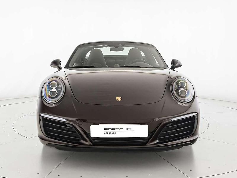 Usata Porsche 911 370 CV (272 kW) 2018 Colore su campione marrone met Cabrio