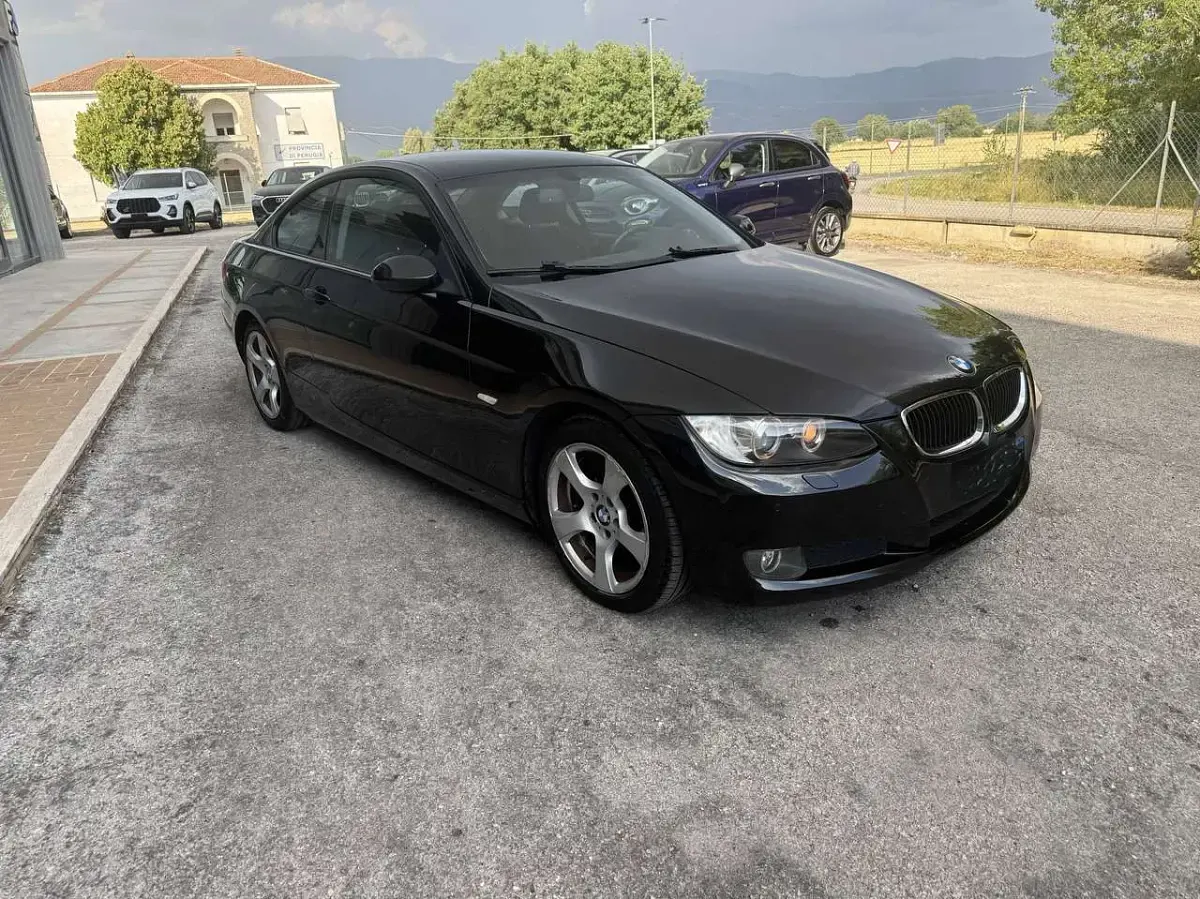 Usata BMW 320 170 CV (125 kW) 2009 Nero Coupé