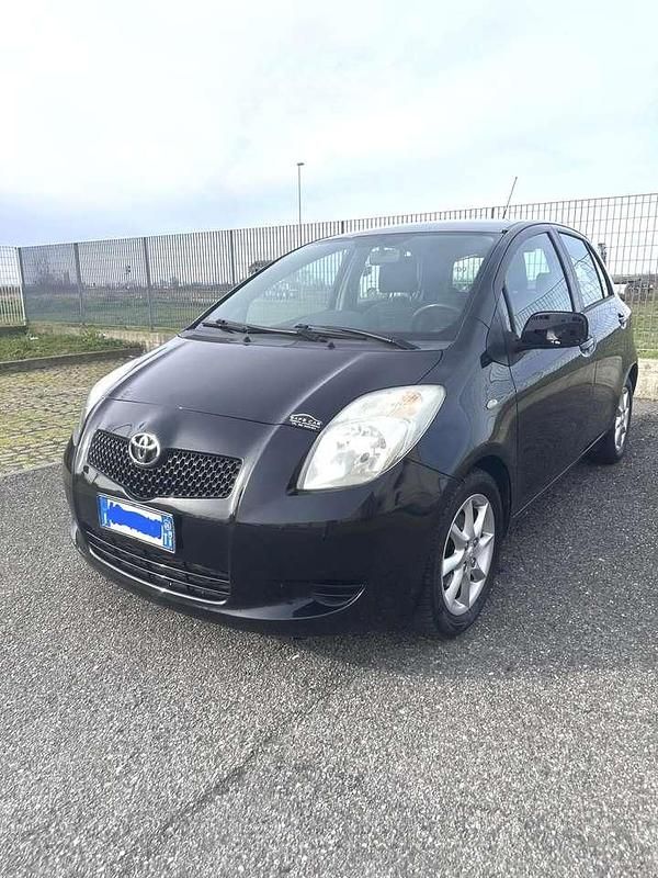 Usata Toyota Yaris Sol 87 CV (63 kW) 2006 Other Berlina