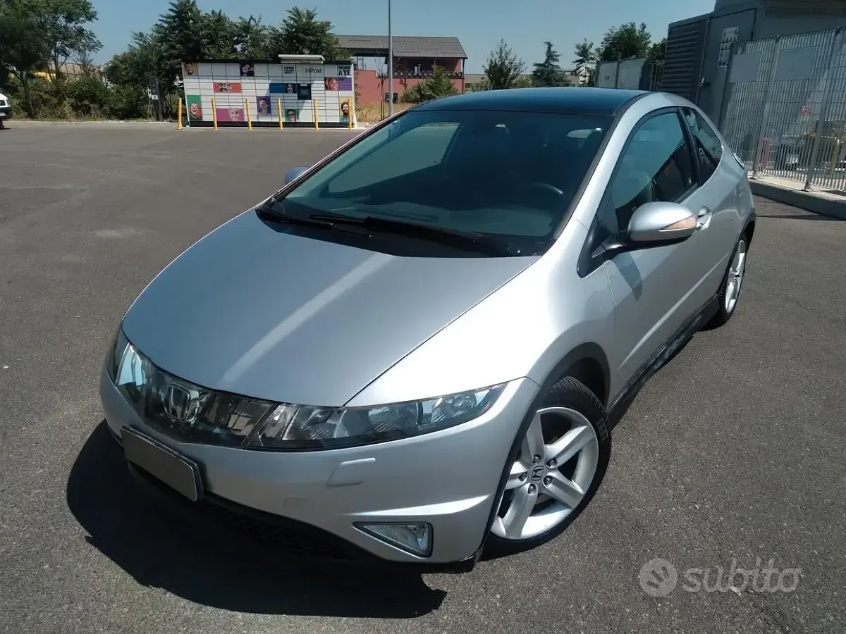 Usata Honda Civic Type S 140 CV (102 kW) 2008 Berlina