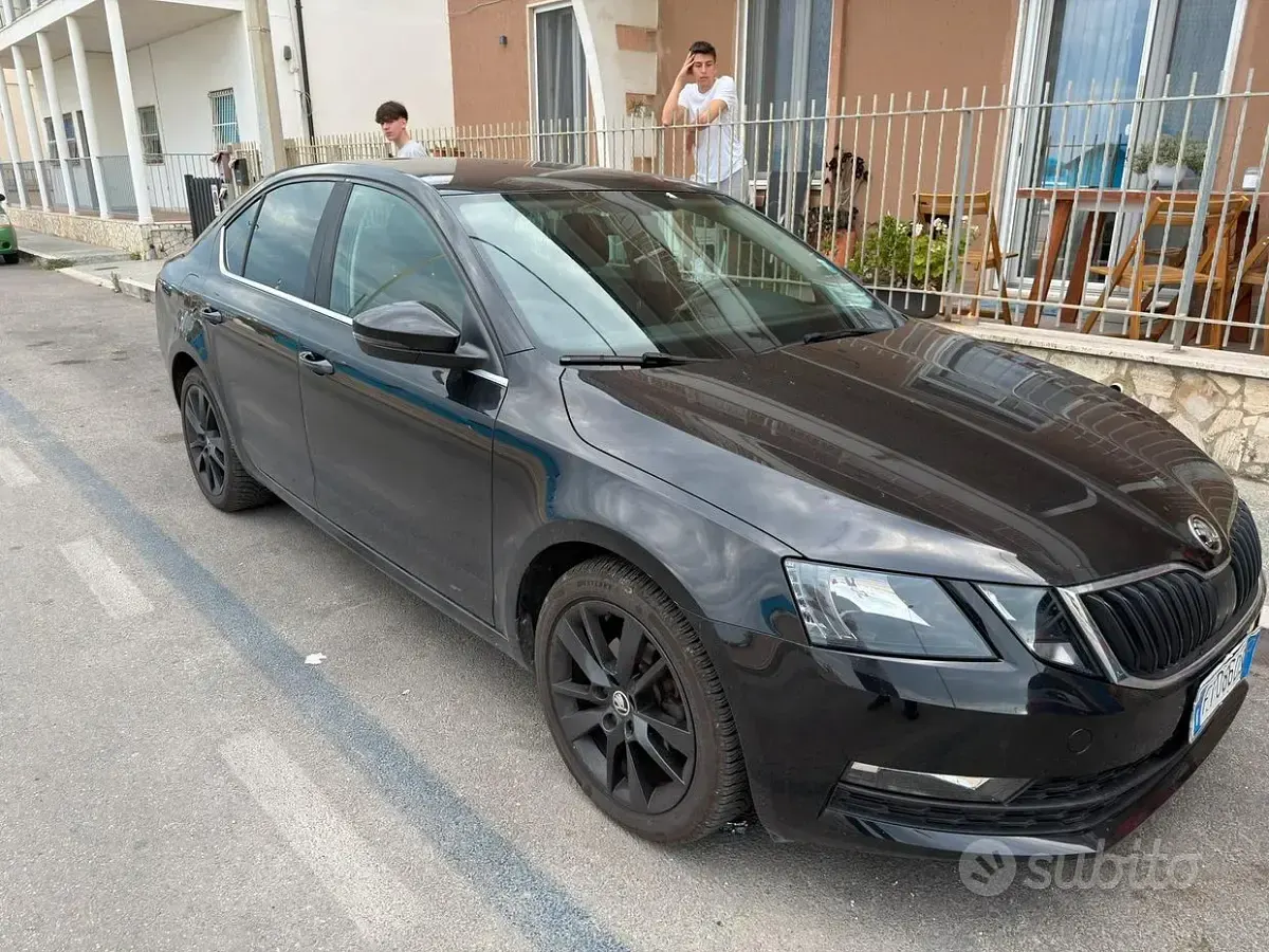 Usata Skoda Octavia Ambition 116 CV (85 kW) 2018 Nero Berlina