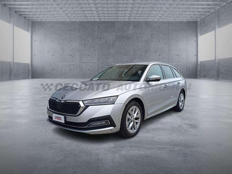Argento Usata 2023 Skoda Octavia Style Station wagon | 19.565 € (Buon prezzo) - Immagine 1/4