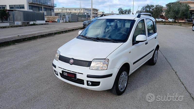 Usata Fiat Panda Classica 69 CV (50 kW) 2012 Bianco Utilitaria