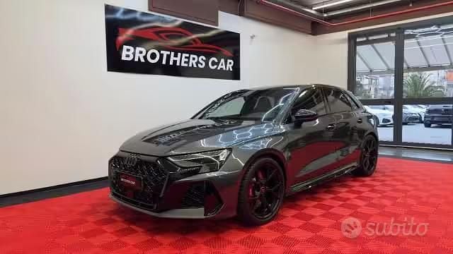 Usata Audi RS3 Ambiente 400 CV (294 kW) 2025 Grigio Berlina