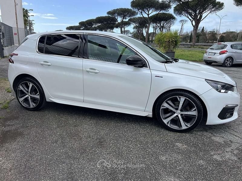 Usata Peugeot 308 GT-line 120 CV (88 kW) 2017 Bianco Berlina